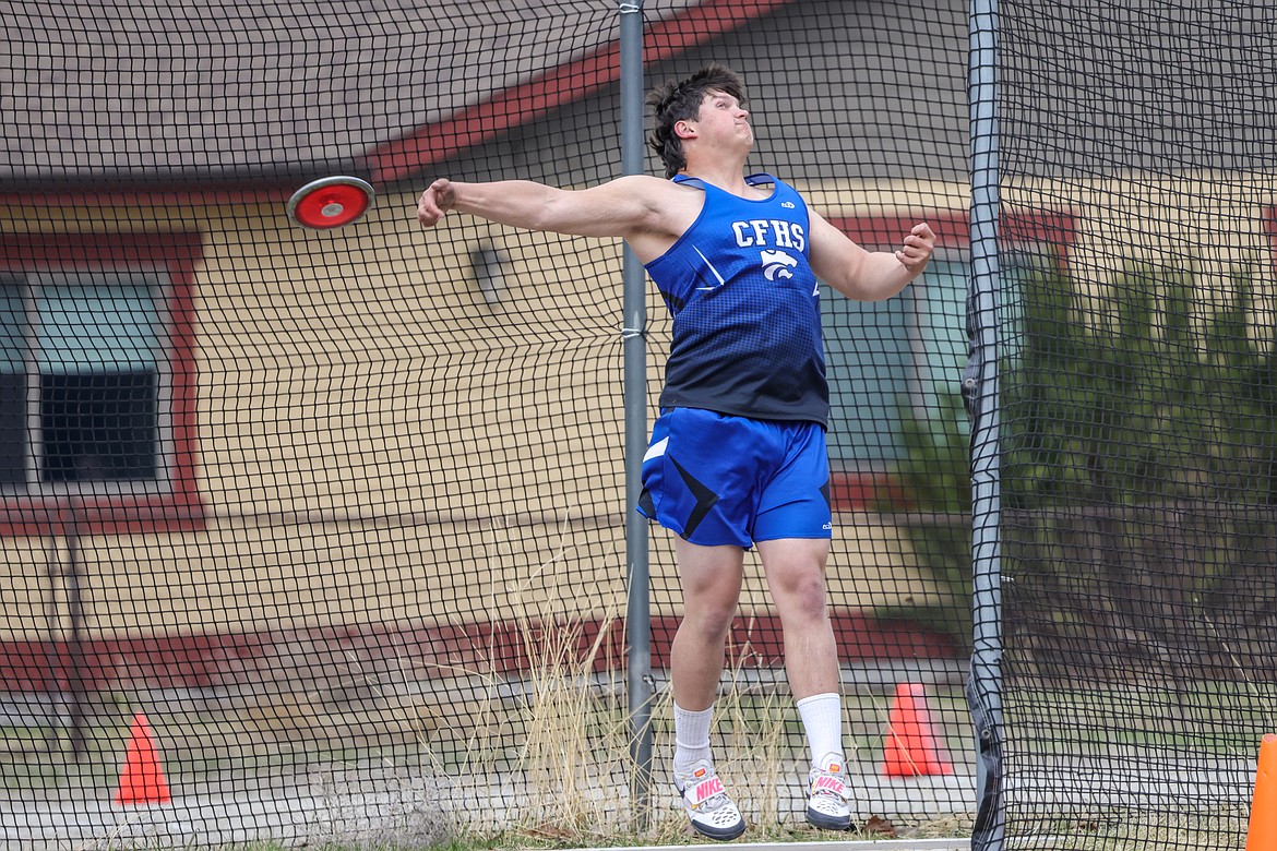 Soph. Lane Voermans throws in the discus at home in the Iceberg Invite on Saturday. (JP Edge photo)