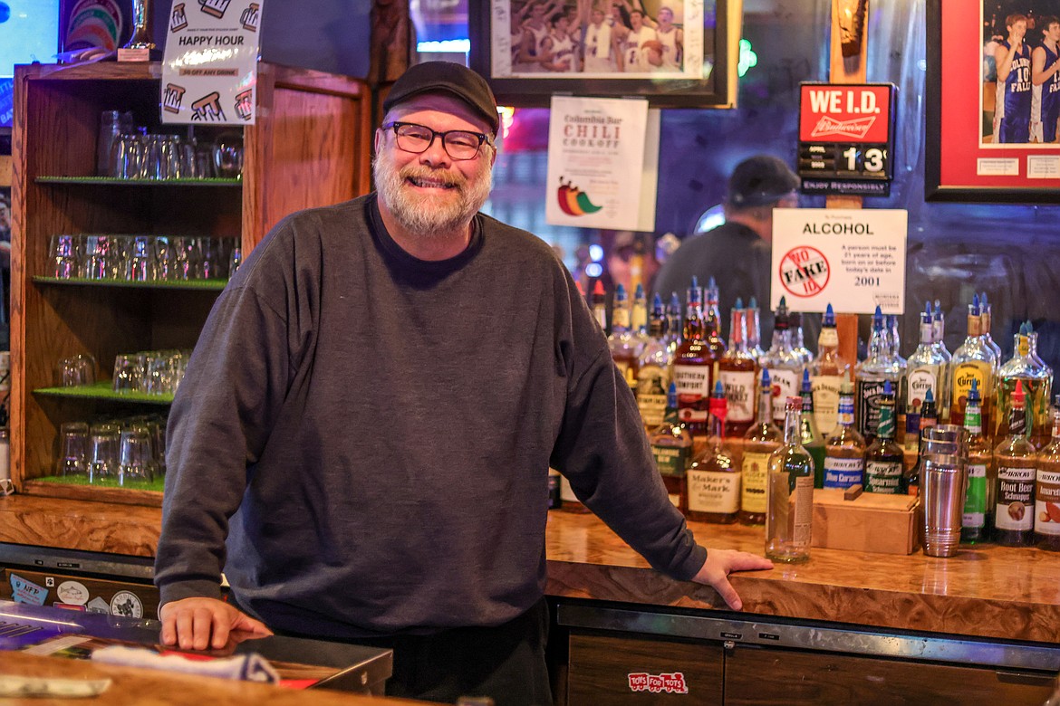 Mike Scallen, Columbia Bar, best bartender.