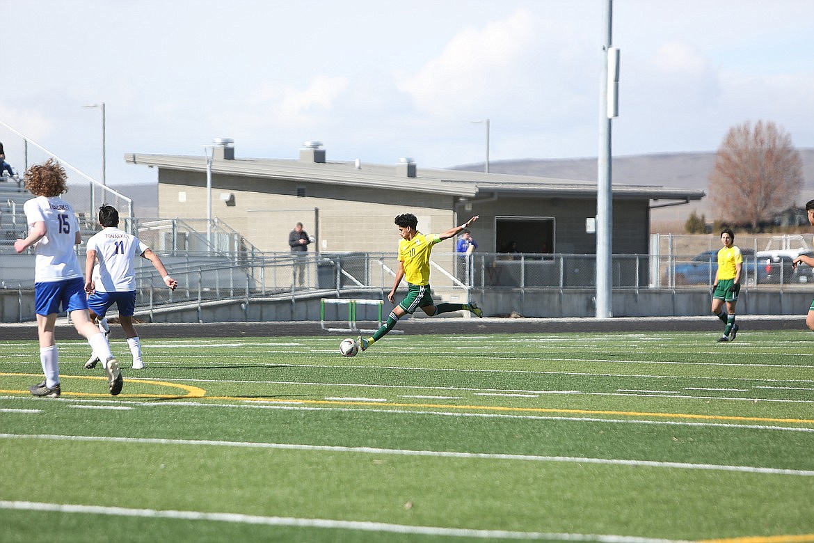 Knights joust Jacks  Columbia Basin Herald