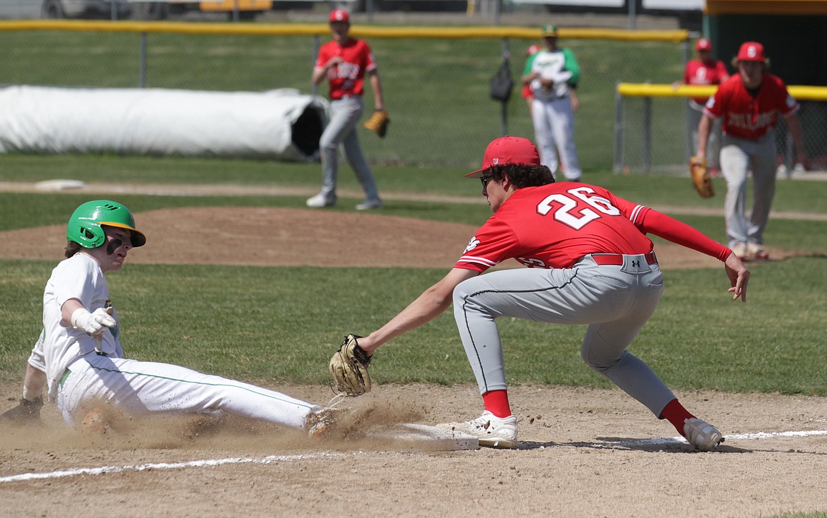 Pilots Rout the Lumberjacks to Complete the Four-Game Sweep