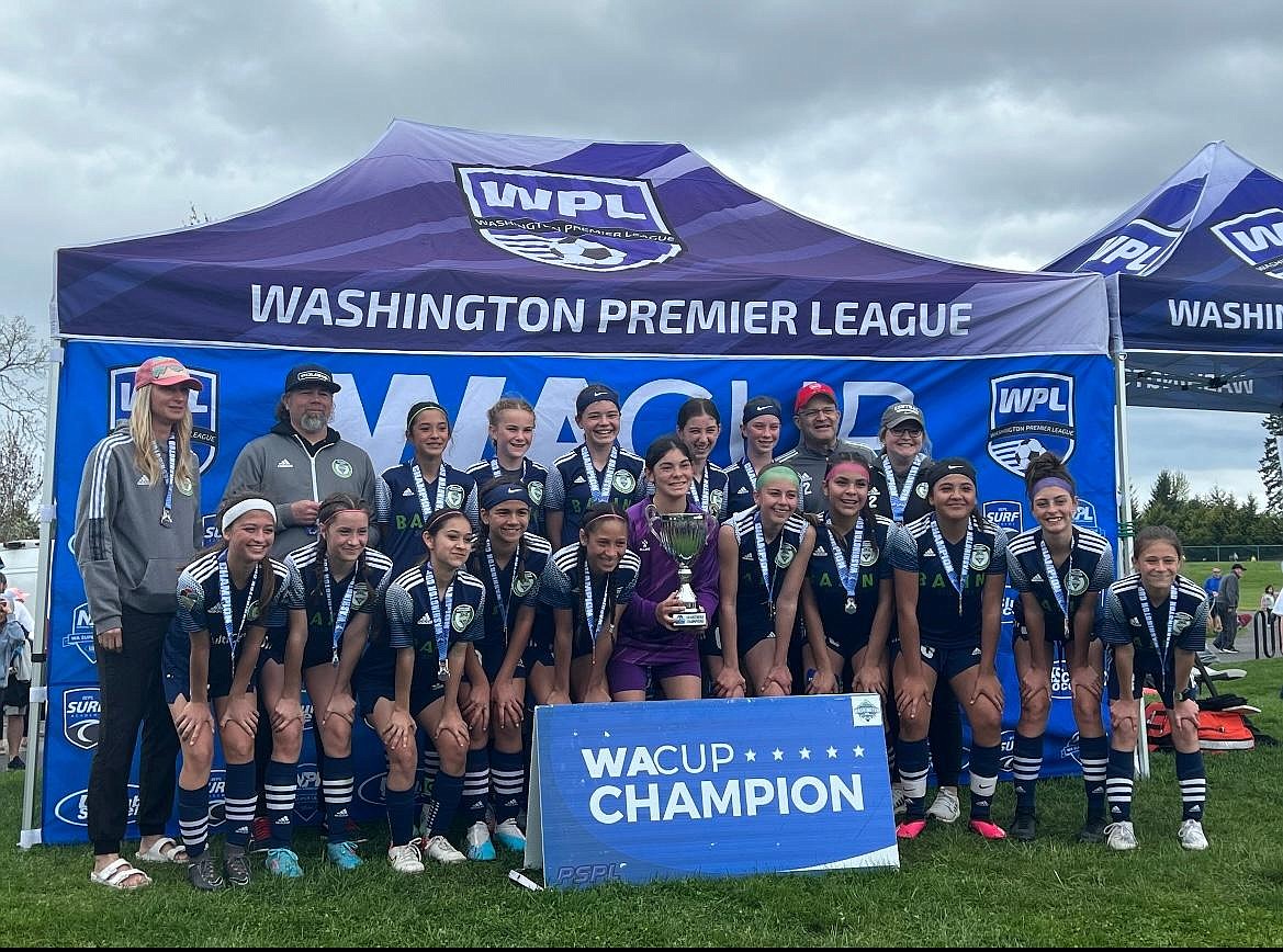 The Basin Sounders 2009 Girls became the first Basin Sounder team to win back-to-back state titles, winning the WA Cup last week in Lacey.