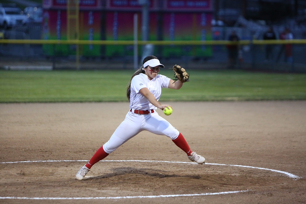 Othello junior Amarie Guzman pitches during the third inning against Selah on Tuesday.