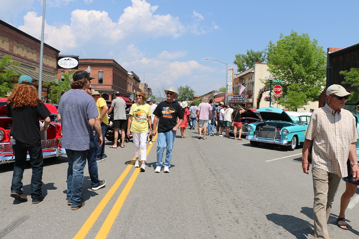 Sunshine and classic cars brought out the crowds to Saturday's Lost in the '50s car show.