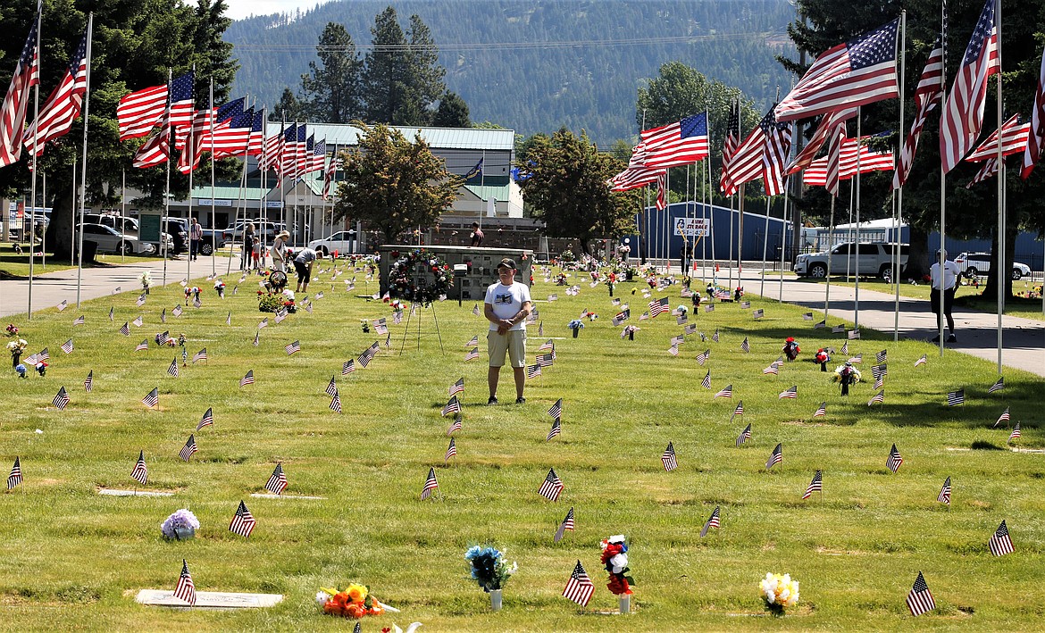 Don Lindberg of Hayden waits for the Memorial Day ceremony to being at Coeur d'Alene Memorial Gardens.