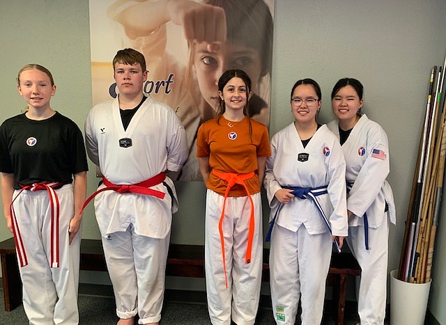 Sandpoint Martial Arts' Teen Group. Pictured, left to right: Milana Guercio
Traizen Thompson, Elena deBasilio, Anna Howarth, Alyssa Howarth