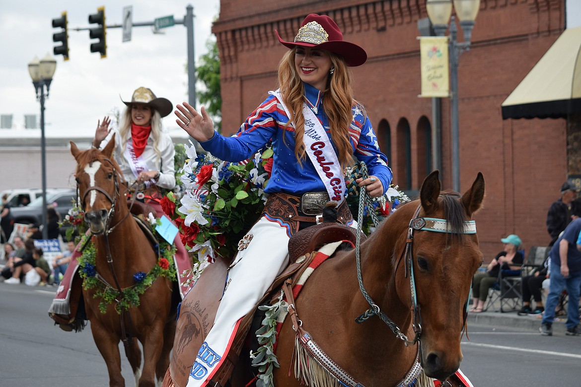 Kaylee Stump, Miss Coulee City Last Stand Roundup 2023, rides in this year’s Sage-N-Sun Grand Parade followed by Miss Moses Lake Roundup 2023 Annabelle Booth.