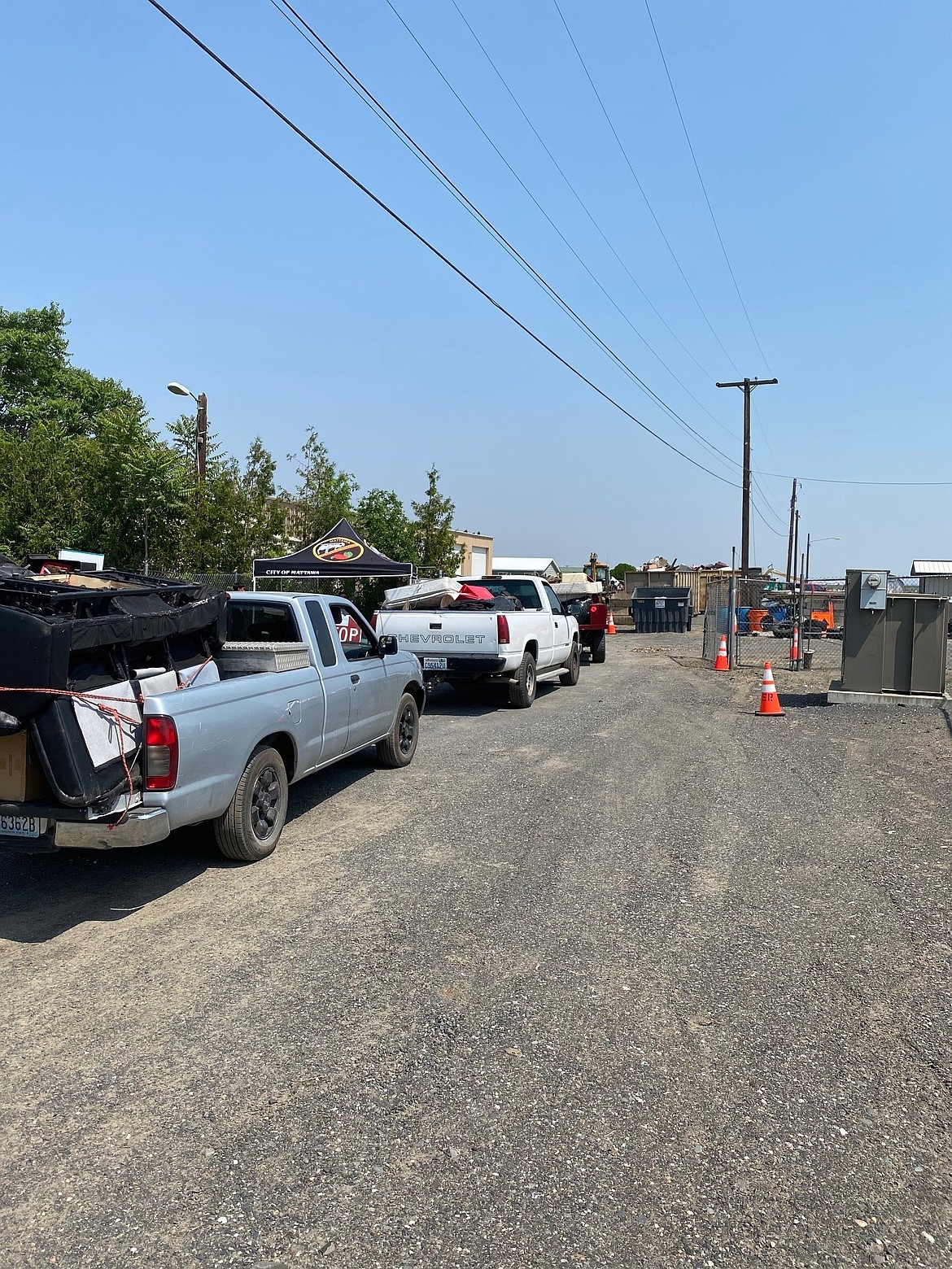 Mattawa residents line up to dump garbage during the city’s spring cleanup.