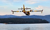 53 firefighters battle blaze near Hayden Lake