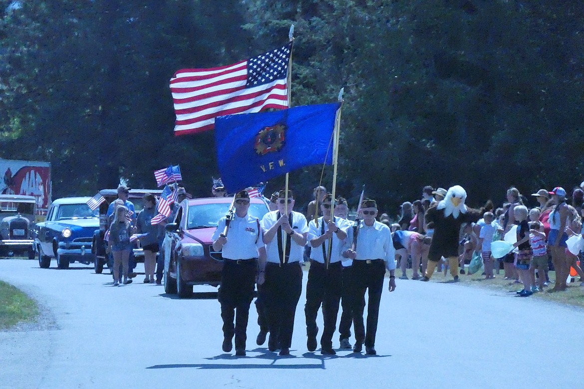 Honor Guard opens the Noxon Independence Day parade. (Chuck Bandel/VP-MI)