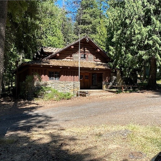 Rocky Point Lodge exterior