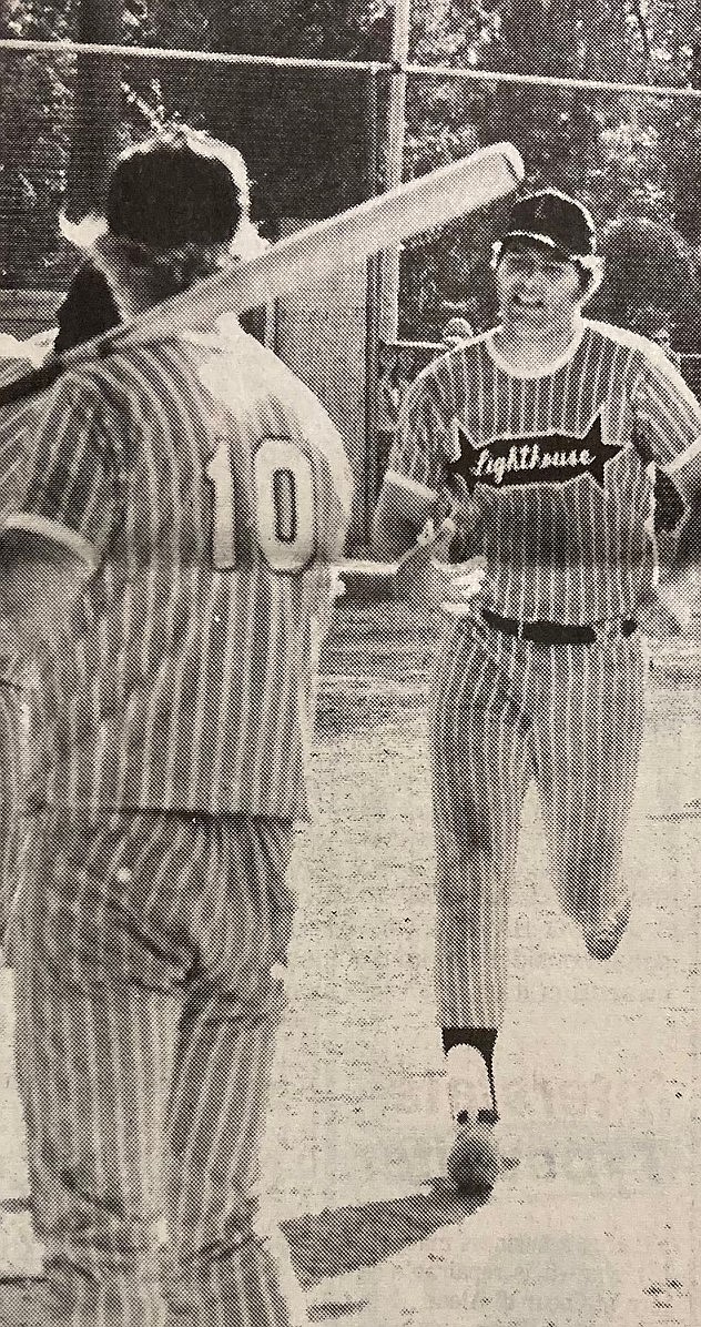 Dave Chapman hit seven home runs in a 1973 softball tournament.