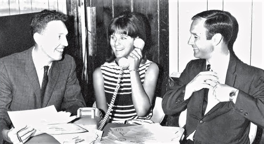 Linda Dreschel with Diamond Cup officials Archie McGregor, left, and Nile Latta.