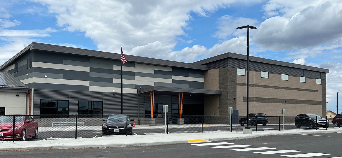 Columbia Ridge Elementary has a new face to welcome students back when it opens for the fall semester.