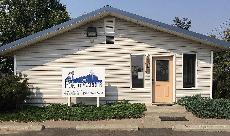 Exterior of the Port of Warden’s Offices, where Port officials met Thursday evening to discuss the industrial bypass road project. The Port received $2.5 million in federal funding for the project earlier in the year.