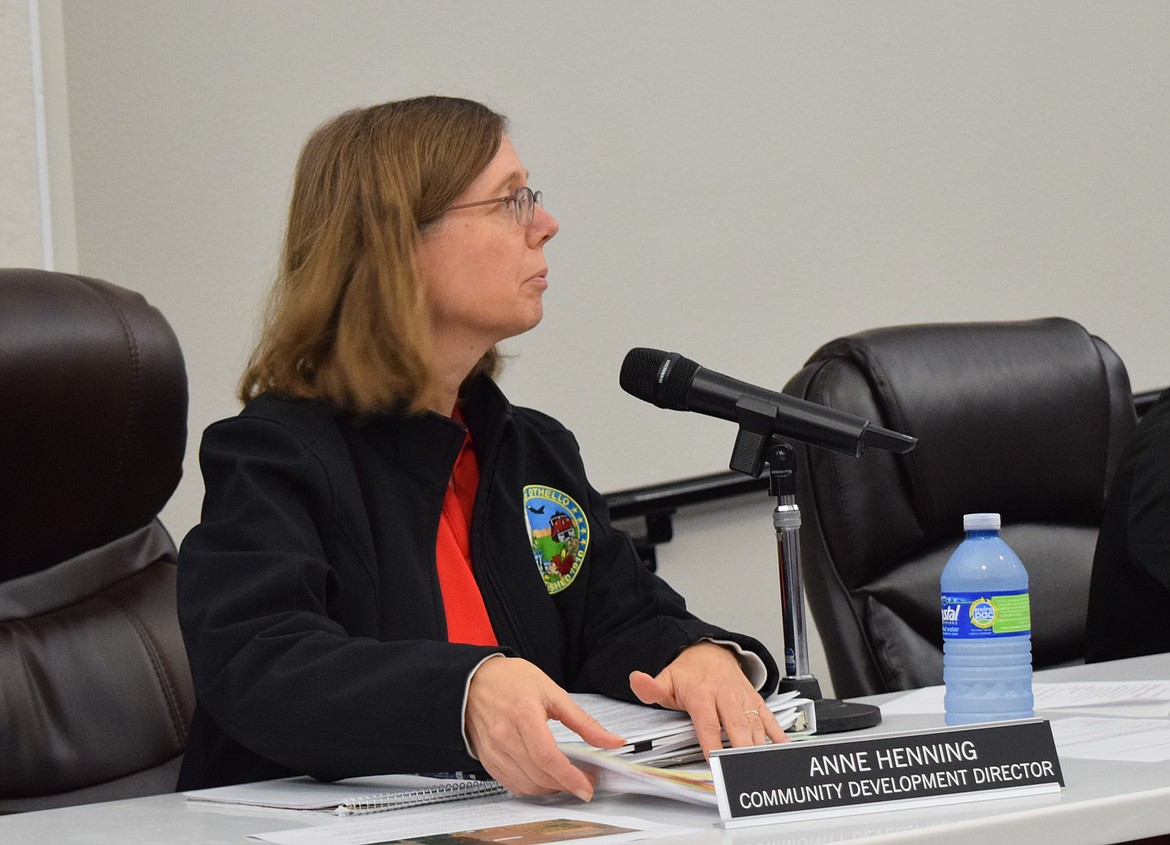 Anne Henning, community development director for the city of Othello, explains the annexation proposal and presents maps and figures regarding the land being annexed, a section of land at the northeast corner of Othello that will be zoned as residential, commercial, and light industrial designations.