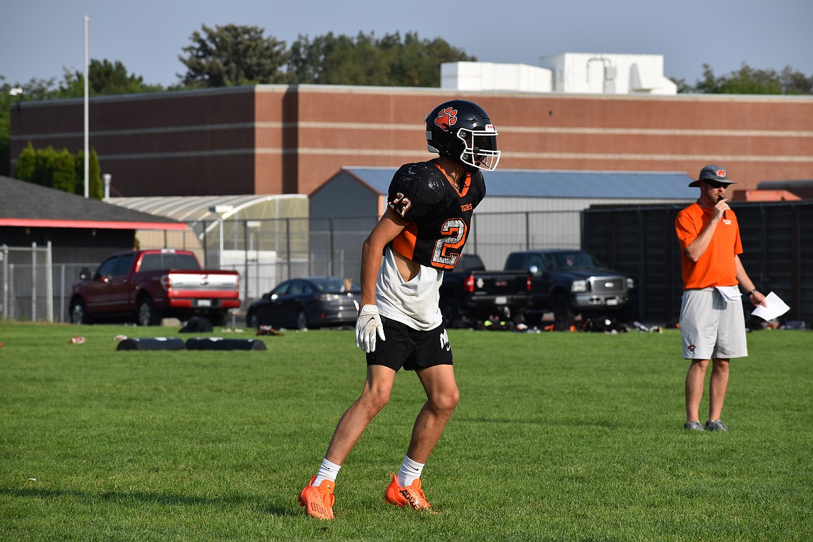 Ephrata senior Hans Roberts looks towards the scout offense, awaiting the snap of the football.