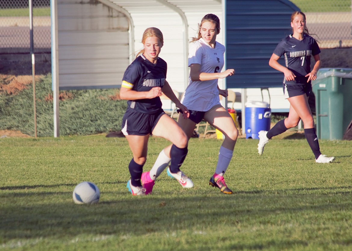 Lindsey Onstott recovers the ball for the Badgers against Timberlake on Sept. 8.