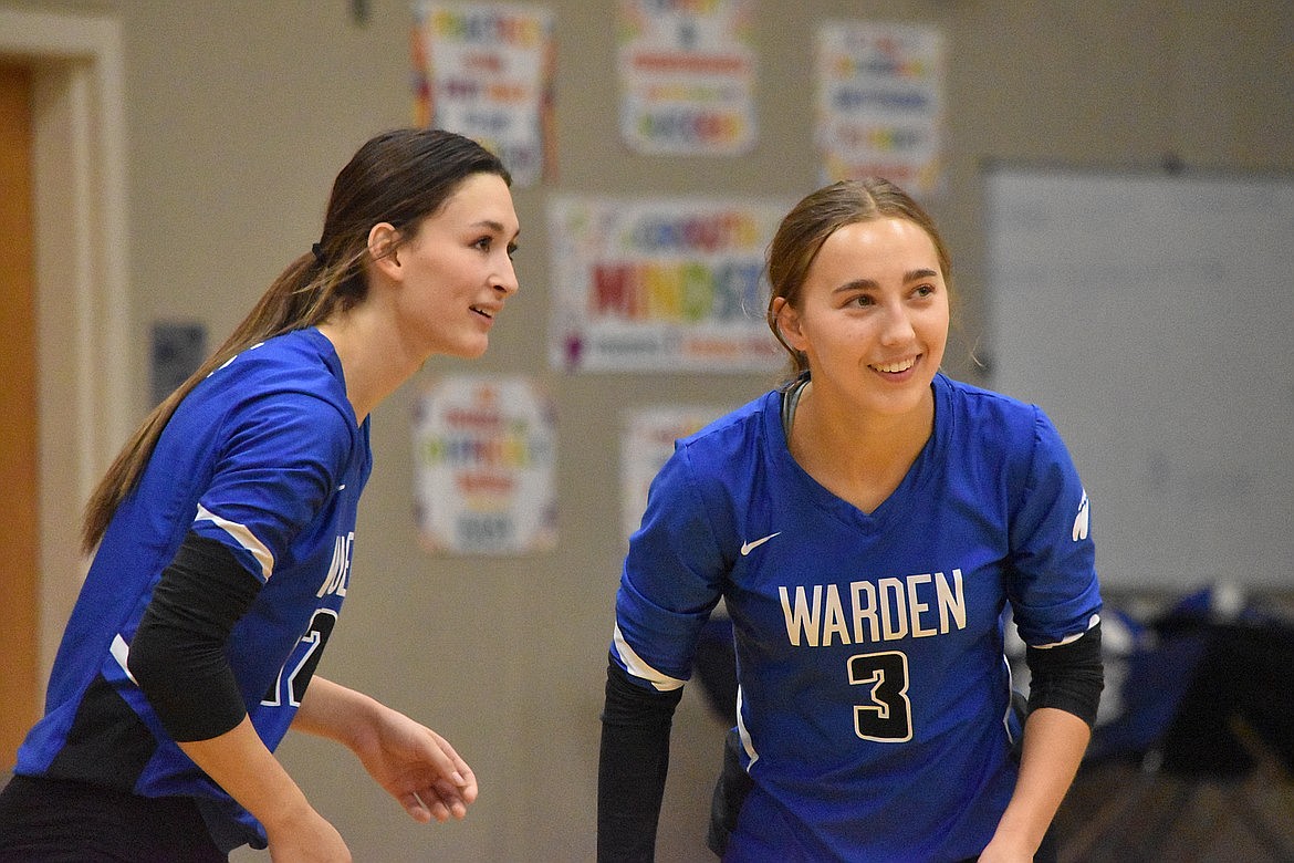 The Cougars lost five seniors from last year’s roster, one of which being Kaylee Erickson (3). Senior Brianalee Martinez, left, is one of four returning seniors for Warden this season.