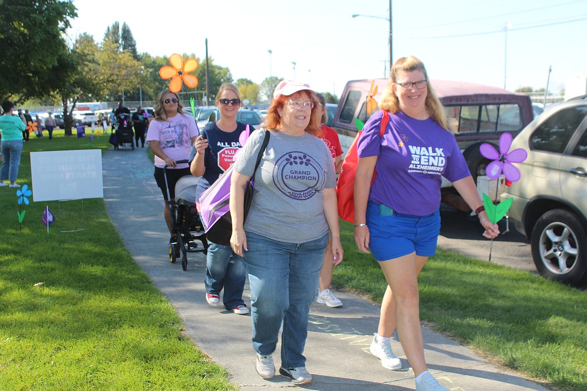 The weather was perfect for the Walk to End Alzheimer’s Saturday morning in Moses Lake. Event organizer Karisti Cox said the event and the Colors of Hope activity Friday both went in a “flawless” manner. More coverage of the event will be in an upcoming edition of the Columbia Basin Herald after organizers have had time to tally results.