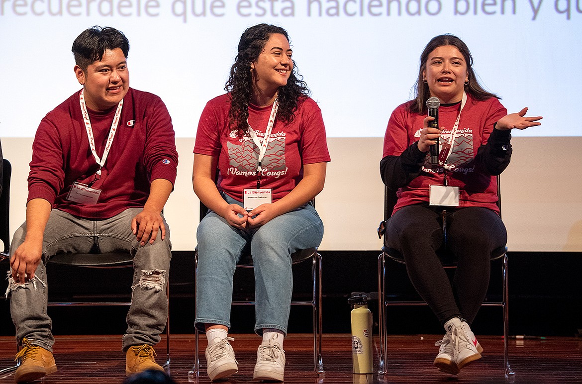 WSU students address incoming students and their parents about what to expect as new Cougs in May 2022.