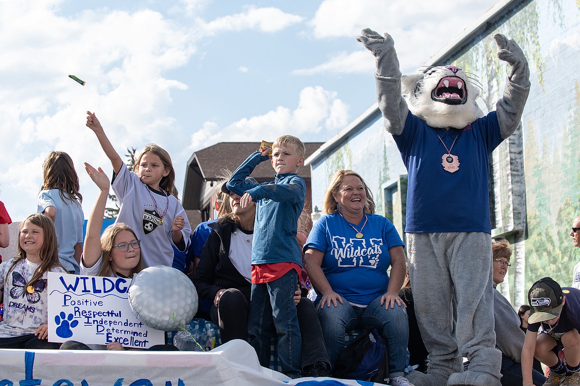 Glacier Gateway Elementary school’s float in the Wildcats Homecoming Parade.