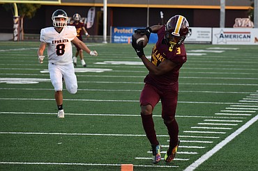 Moses Lake remains at 4-0 after Friday night’s 44-28 win on the road against Central Valley.