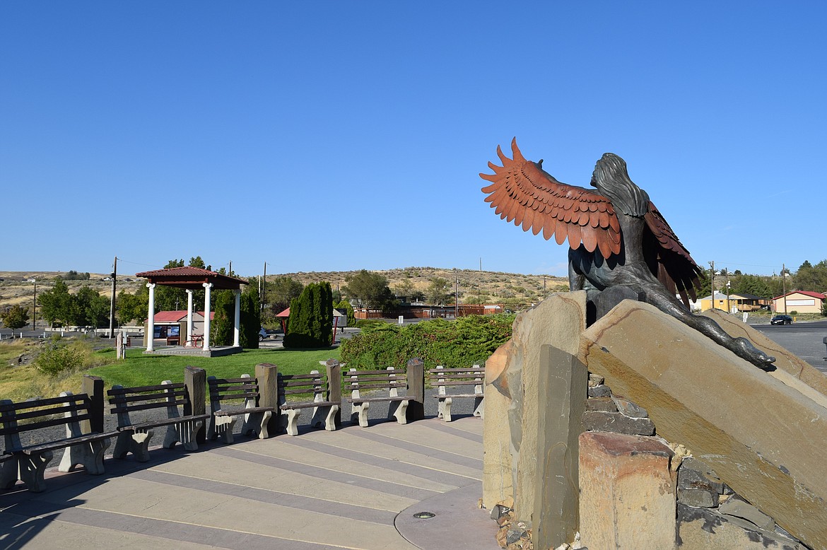 A statue on the Soap Lake shoreline, which houses various recreational activities and facilities and where individuals go to enjoy Soap Lake’s high-mineral-content waters.