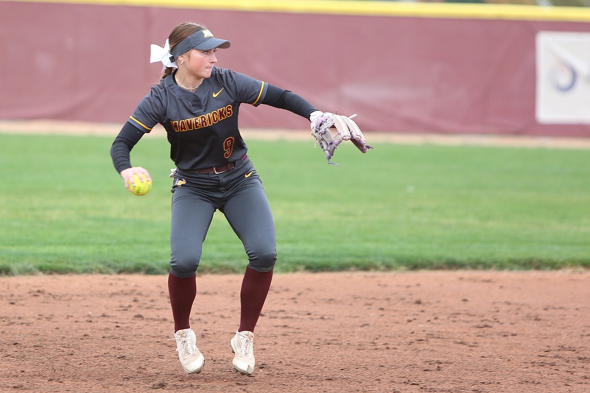 Moses Lake slowpitch softball went 3-2 in five games last week.