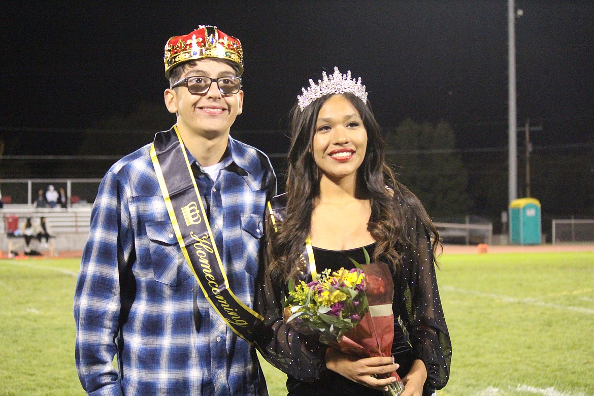 Kakyzz Gonzalez, left, and Marlen Sosa, right, were selected as the Othello High School Homecoming king and queen at halftime of Friday night’s game.