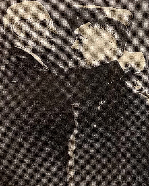 President Harry Truman bestows the Medal of Honor on Pappy Boyington.