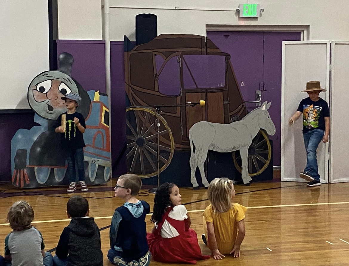 Students at Mullan Elementary tell the story of Noah Kellogg and his burro, Bill.