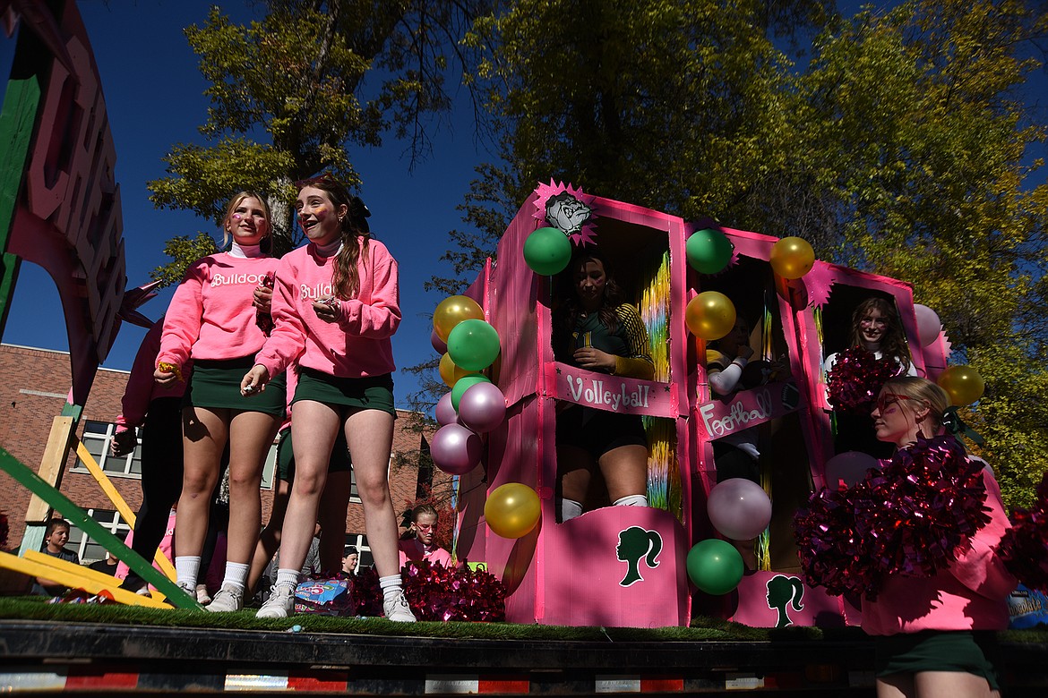 Whitefish parade fills town with Bulldog spirit Whitefish