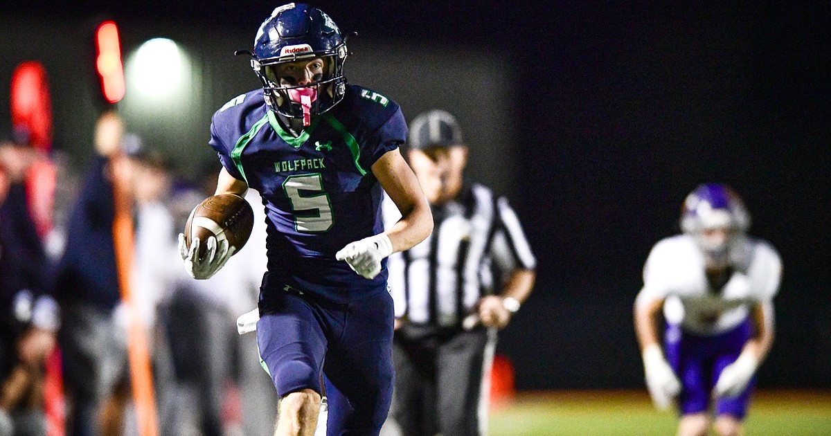 PHOTOS: Strong second half sends Glacier past Sentinel, 27-17 - Vimarsana News