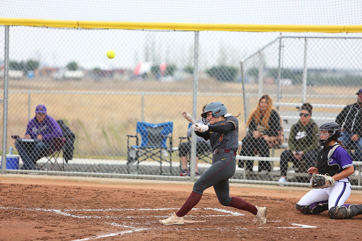 Moses Lake slowpitch softball travels to Yakima for the 4A State Slowpitch Softball tournament on Friday.