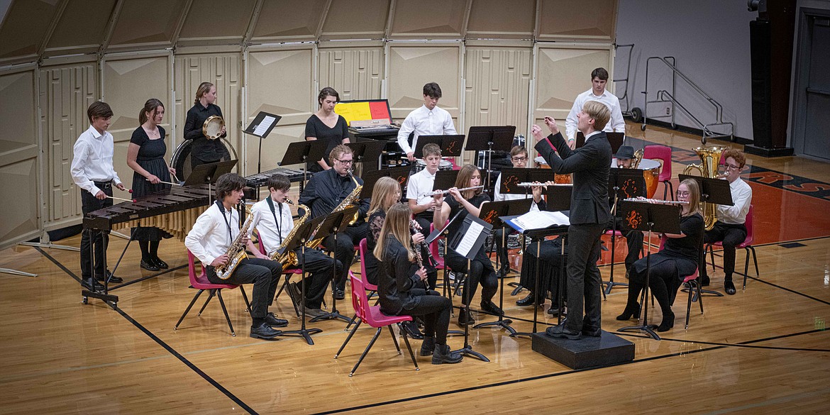 Plains band performs "Bolero" and "El Capitan" during the Fall Concert. (Tracy Scott/Valley Press)