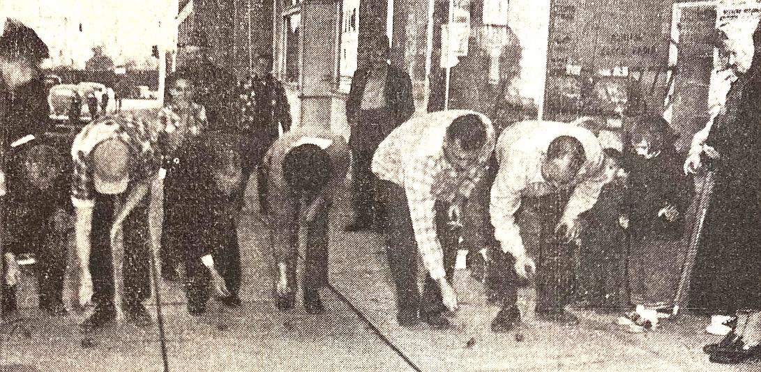 Frog racers in November 1958 (from left): Tootie James of KZIN, “Press” Presley of Roundup Tavern, Mike Franksen of the Hitching Post, Pat King of Coeur d’Alene Press, Bill Rhodes of KZIN and beer distributor Bill Jones, the winner.