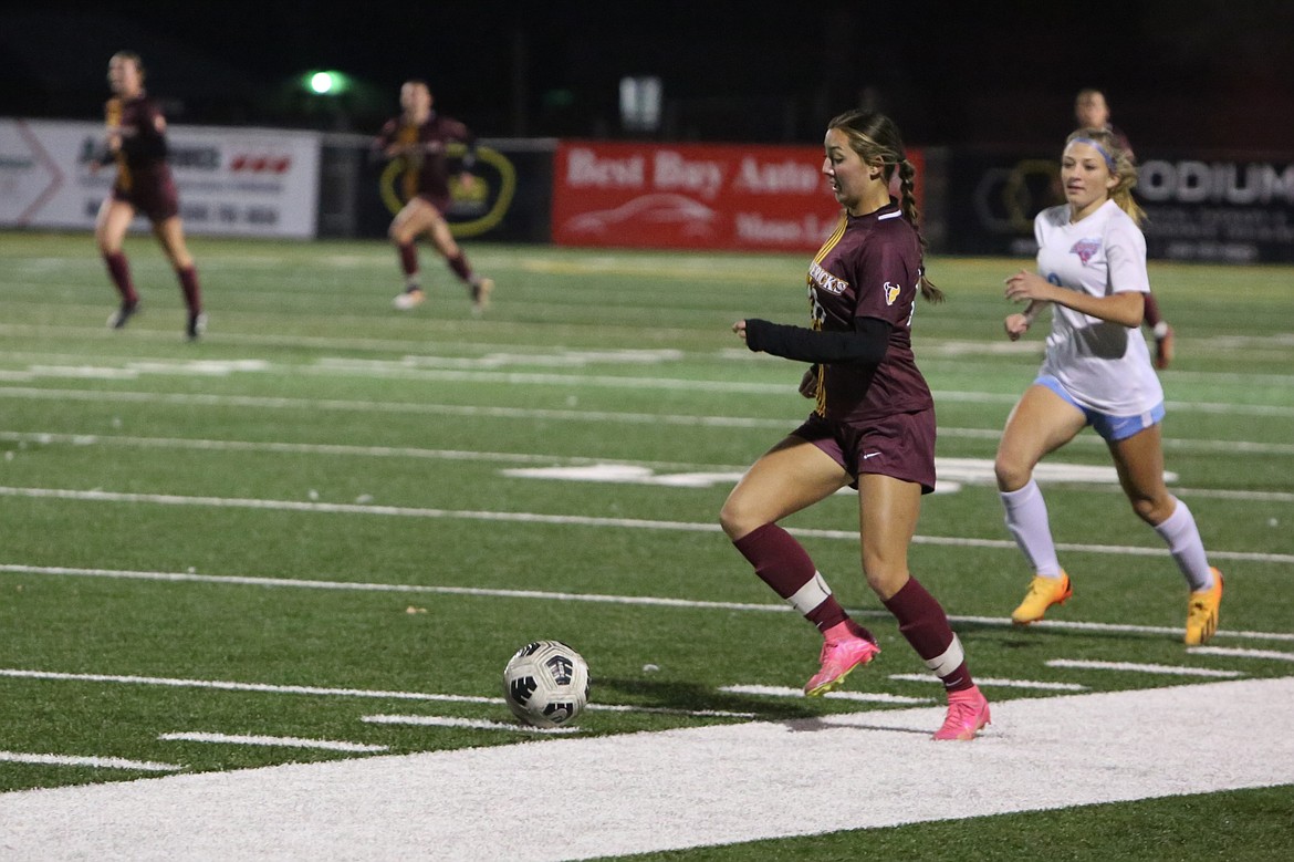 Moses Lake freshman Kamery Char (16) runs upfield with the ball in the first half against West Valley (Yakima).