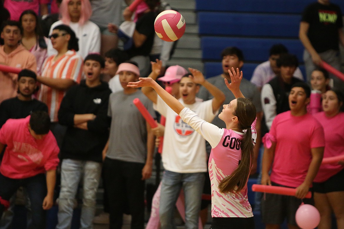 Warden faces a tough matchup in the opening round of the 2B State Volleyball Tournament, matching up against No. 1 seed Adna.