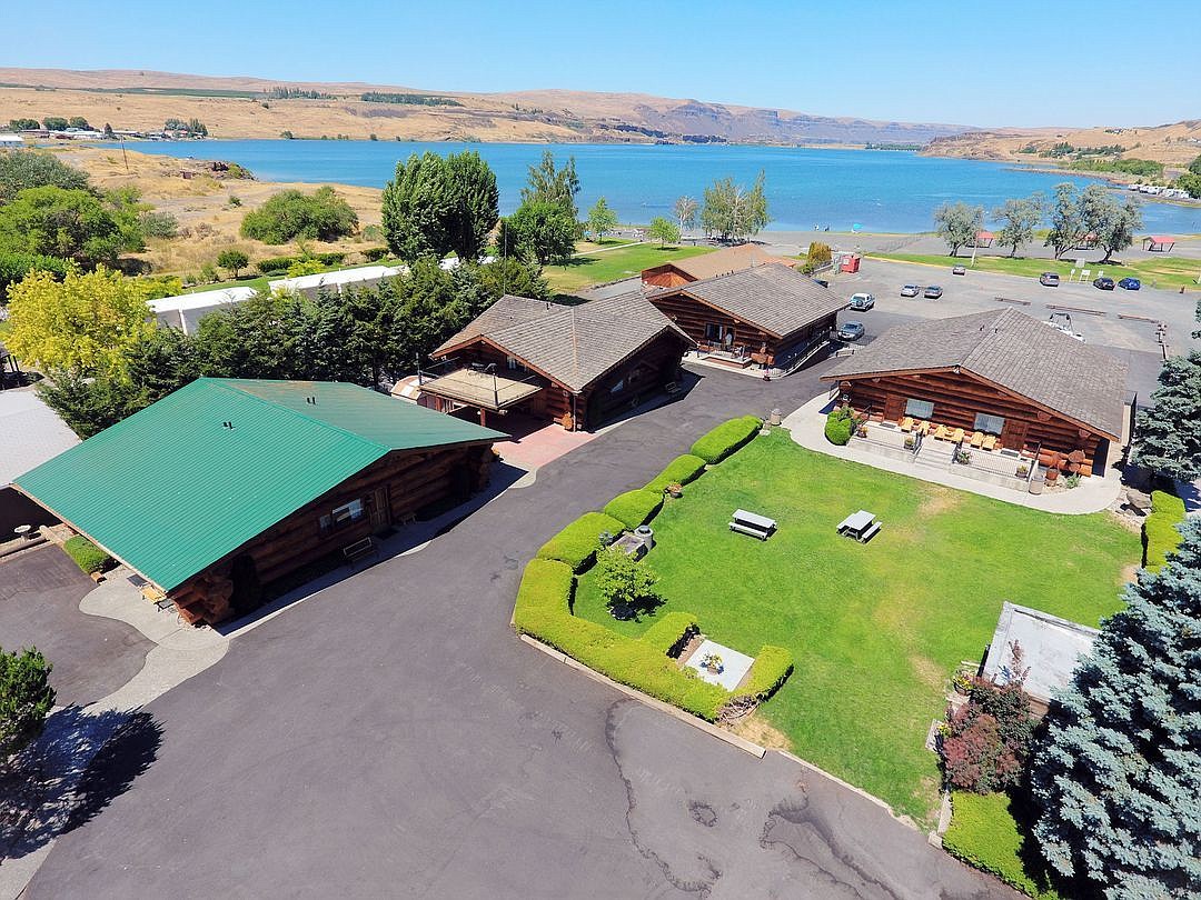 An aerial photo of the Soap Lake Natural Spa and Resort, the last remaining spa in Soap Lake able to pipe lake water into its facilities.