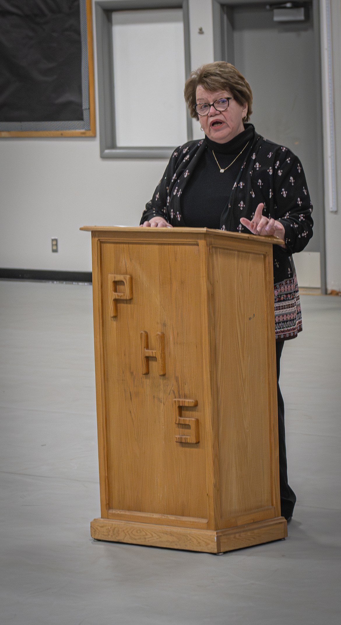 Plains School Superintendent Kathleen Walsh offers opening remarks during the Veterans Day assembly. (Tracy Scott/Valley Press)