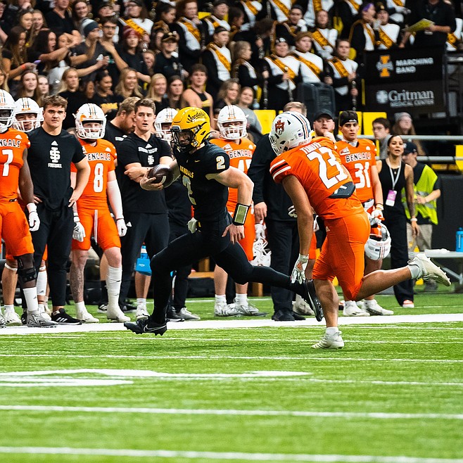 Vandal Football Superior In Every Way In Rout Of Idaho State Coeur D