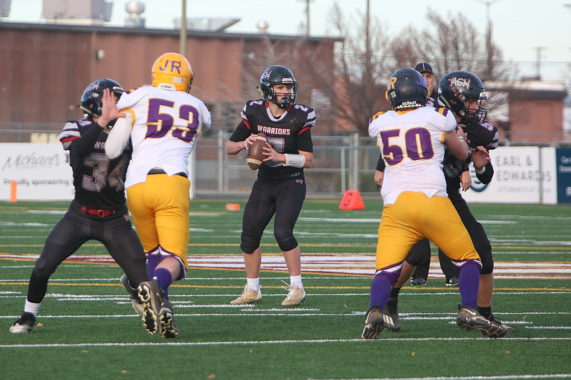 Almira/Coulee-Hartline sophomore Caden Correia (2) threw for 338 yards, four touchdowns and two interceptions in Saturday’s playoff game against Mossyrock.