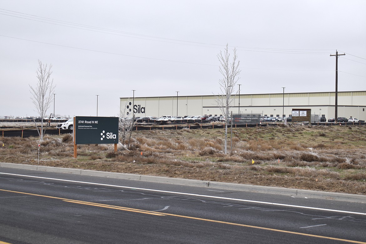 Sila Nanotechnologies officially began getting its plant in Moses Lake ready Wednesday with a construction ceremony.
