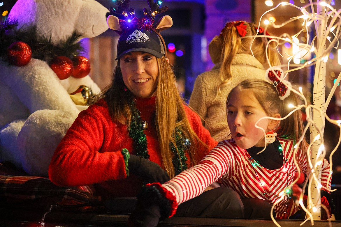 PHOTOS Bigfork Parade of Lights Bigfork Eagle