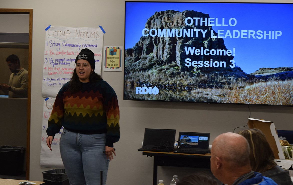 Rural Development Initiatives Bilingual Program Training Associate Ada Márquez Acevedo kicks off the third session of the Rural Community Leadership Program Nov. 30 at SkillSource’s Othello location.