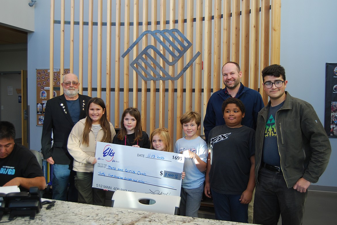 Mission Valley Elks, along with Elks National Foundation grant money, has been giving back to the community at large. 
The lodge recently directed $2,500 to a local school district for clothing and shoes, gave the Polson, Ronan and St. Ignatius food banks $2,500, and awarded the Polson Boys and Girls Club with a $3,500 grant. 
The Elks are able to apply and secure these grants. Lodge members contribute to the Elks National Foundation when they donate extra when paying their dues.