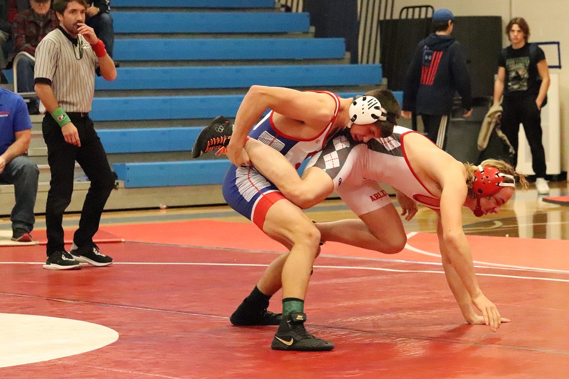 Superior freshman Turner Milender in control on his way to the 160-pound championship at the past weekend's Bob Kinney Invitational meet in Superior. (Photo by Kami Milender)