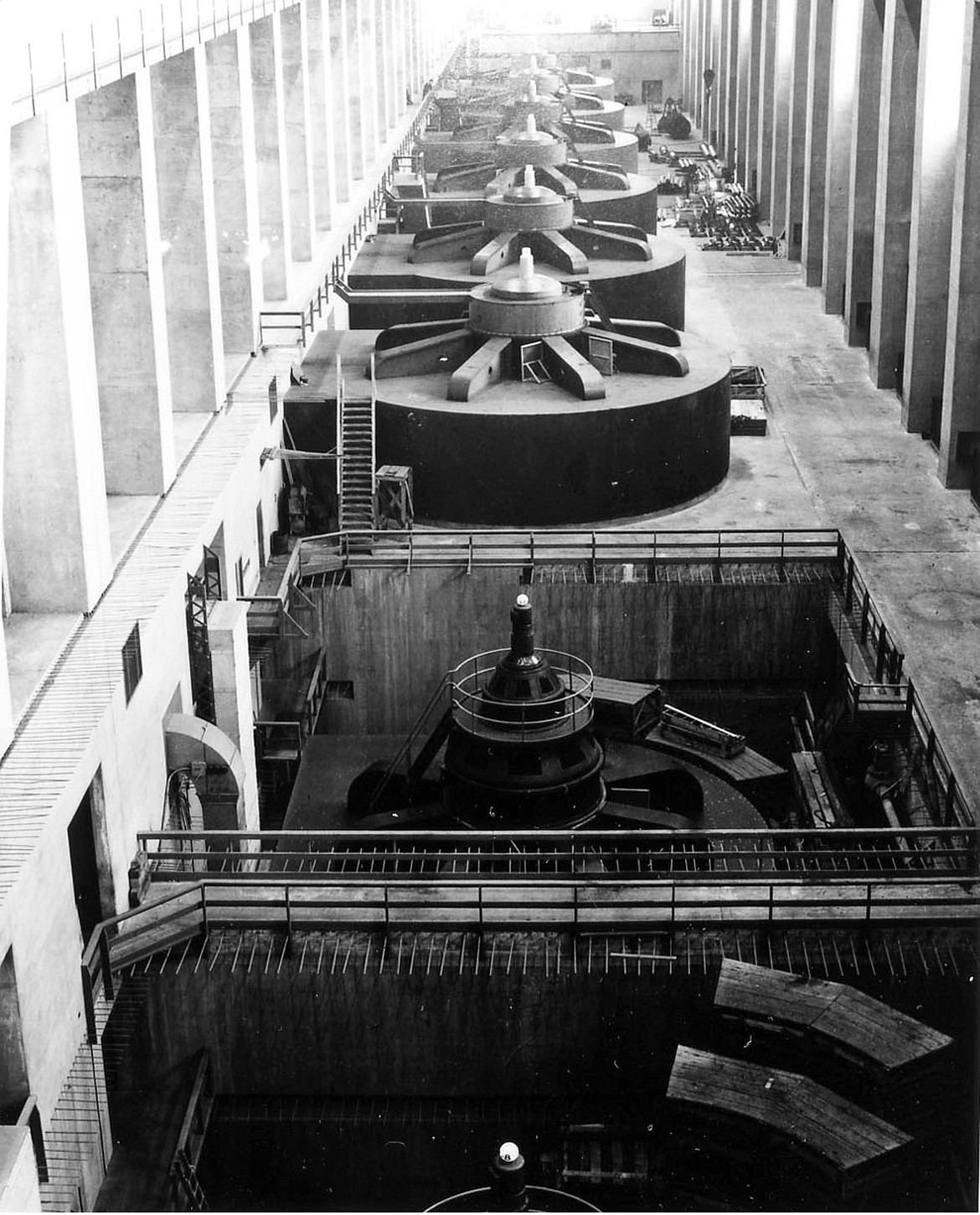 The west powerhouse in 1943. With the coming of World War II, the concerns about the dam producing more electricity than the region could use turned out to be unfounded.