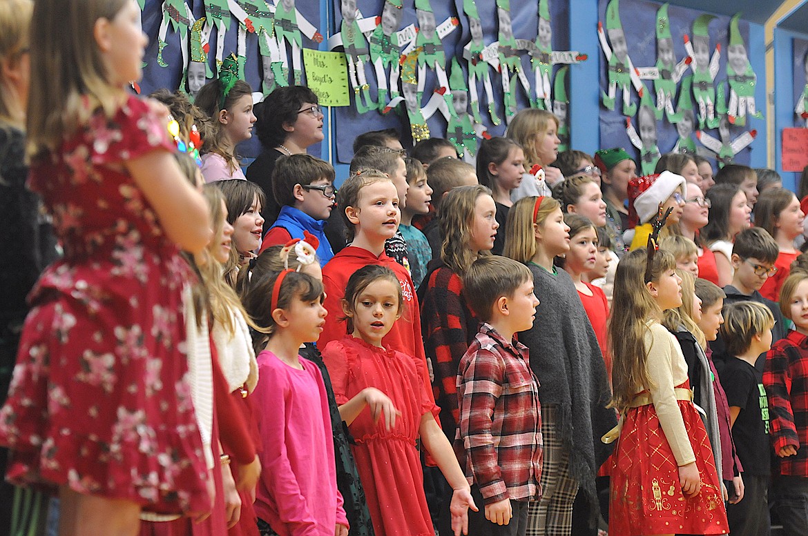 Libby Elementary School fourth grade students performed on Thursday, Dec. 21 in one of the multiple Christmas concerts at the elementary school gym for their families. (Hannah Chumley/The Western News)