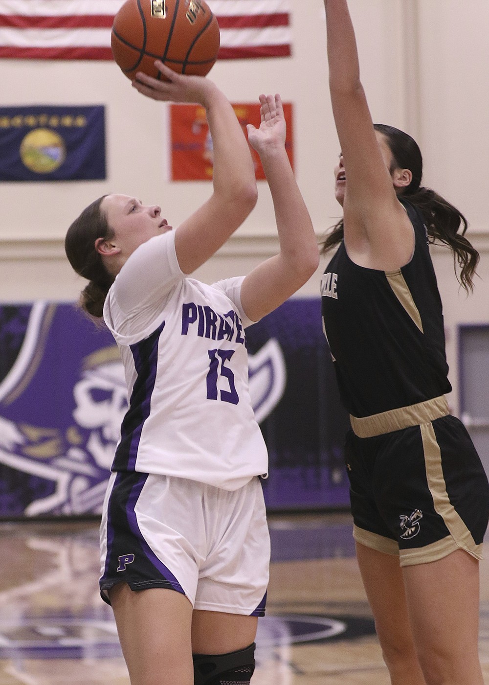 Polson's McKenna Hanson takes aim during last Tuesday's game against Stevensville. (Bob Gunderson photo)